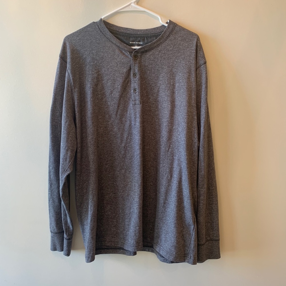 BR men’s heathered gray henley XXL EUC